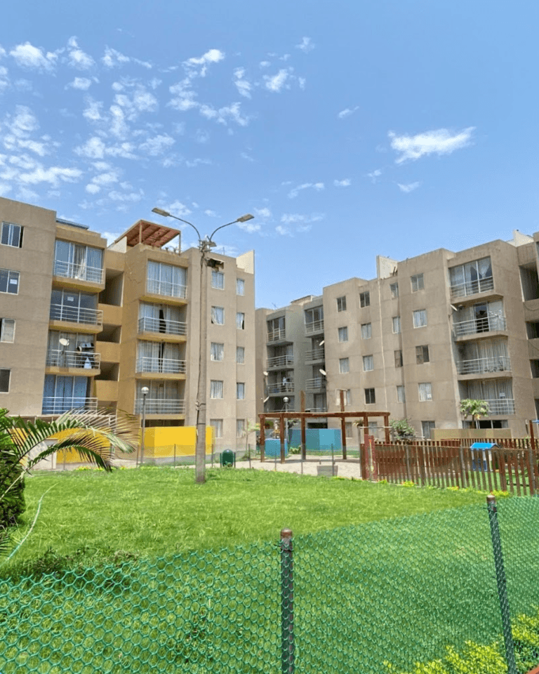 ¡Venta de Departamento REMODELADO en Condominio Real!